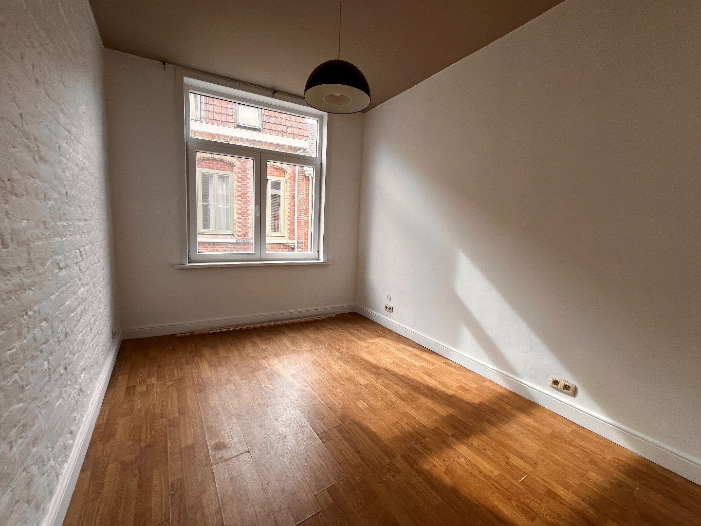 GEZELLIGE WONING MET 2 RUIME SLAAPKAMERS IN IEPER foto 5