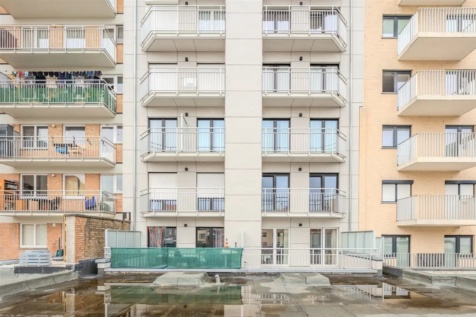 appartement met ruim terras foto 15