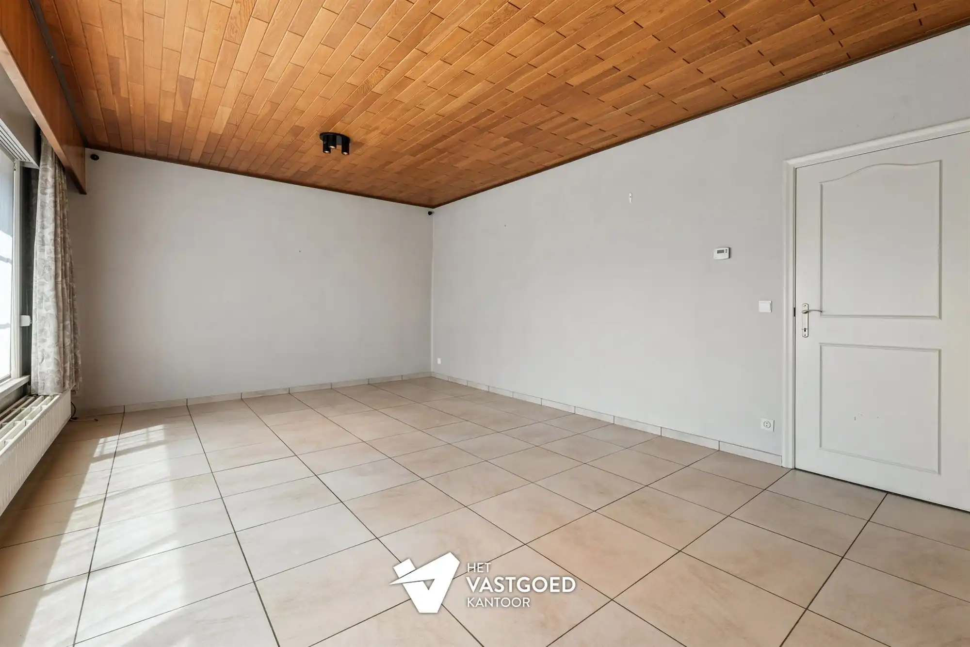 INSTAPKLARE GELIJKVLOERSE WONING OP RUSTIGE LIGGING foto 5