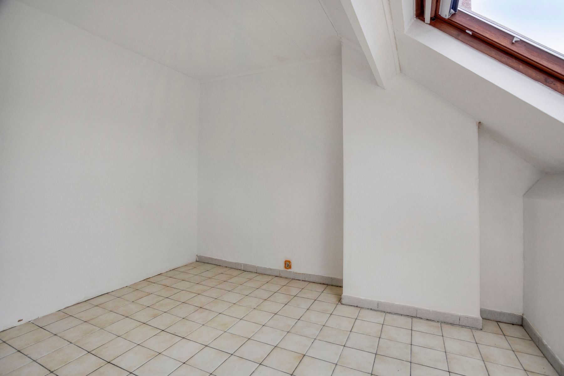 Ruime woning in Meeswijk foto 21