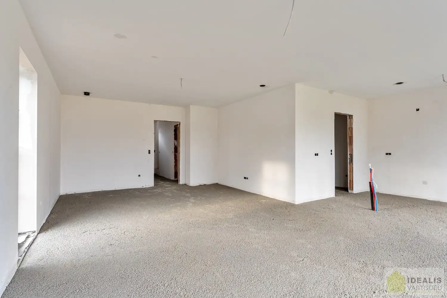 PRACHTIGE NIEUWBOUWWONING (GRONDAANDEEL €116.000,00 + 12% REGISTRATIERECHTEN EN CONSTRUCTIE € 277.000,00 + 21% BTW) MET EEN HEERLIJK LICHTRIJKE WOONKAMER MET OPEN KEUKEN MET AANSLUITEND BERGPLAATS, BUREEL, INPANDIGE GARAGE, 3 SLAAPKAMERS, EEN RUIME BADKAMER VOORZIEN VAN ALLE COMFORT! EEN HEERLIJK RUIM HUIS MET INPANDIGE GARAGE, EEN LEUKE TUIN, OP EEN GEGEERDE LOCATIE NABIJ HET CENTRUM VAN REPPEL! foto 8