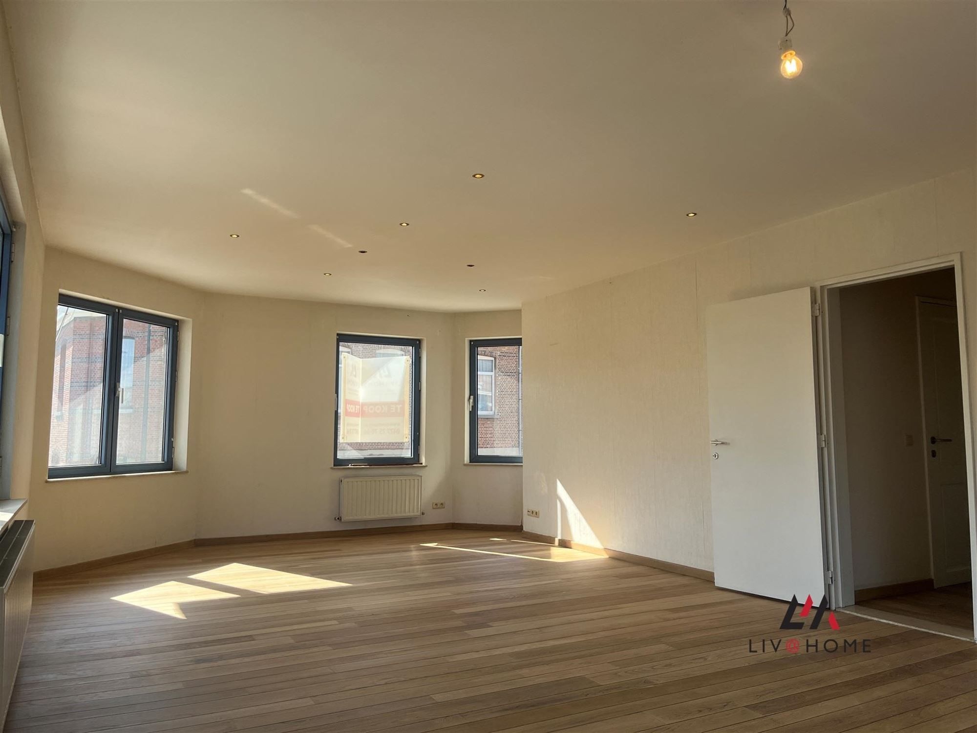 Appartement met twee slaapkamers, terras en genot van een autostaanplaats in het dorp van het charmante O.-L.-Vr.-Waver foto 2