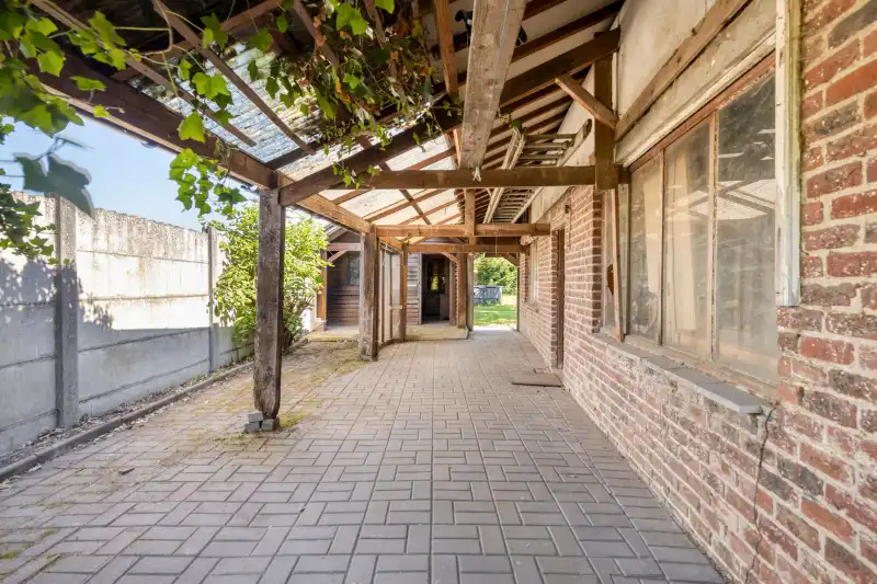 Charmante halfopen bebouwing met tuin in het centrum van De Pinte foto 13