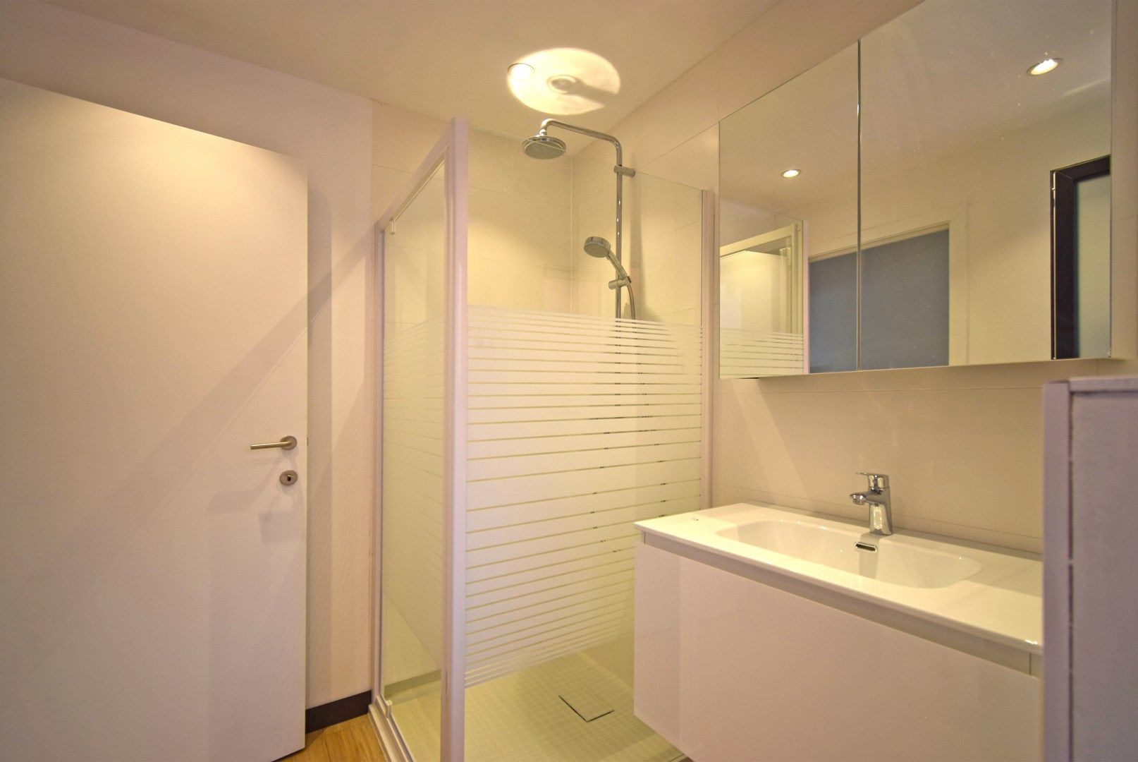 INSTAPKLAAR APPARTEMENT  foto 6