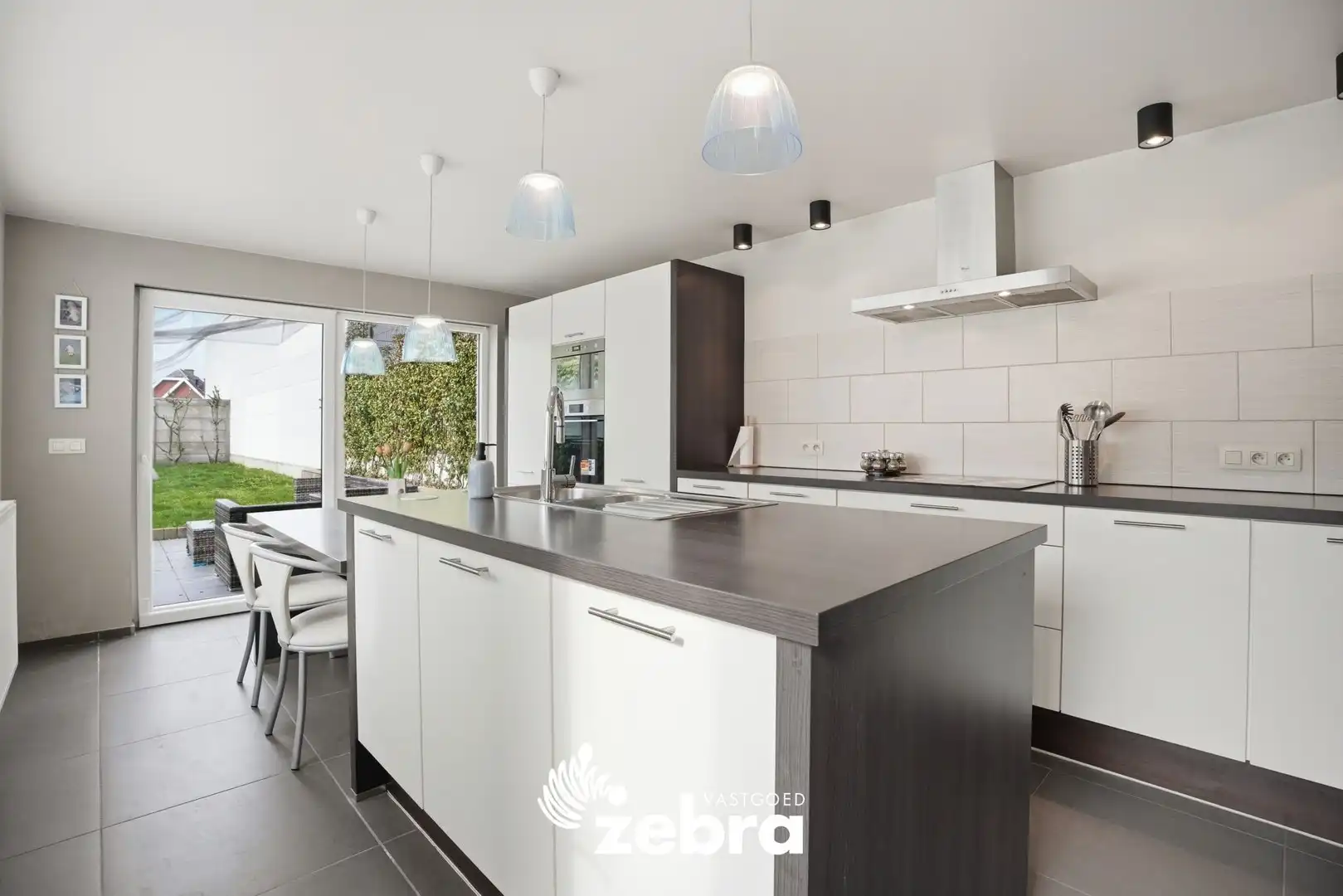 Instapklare woning met 4 slaapkamers nabij centrum Meulebeke! foto 6