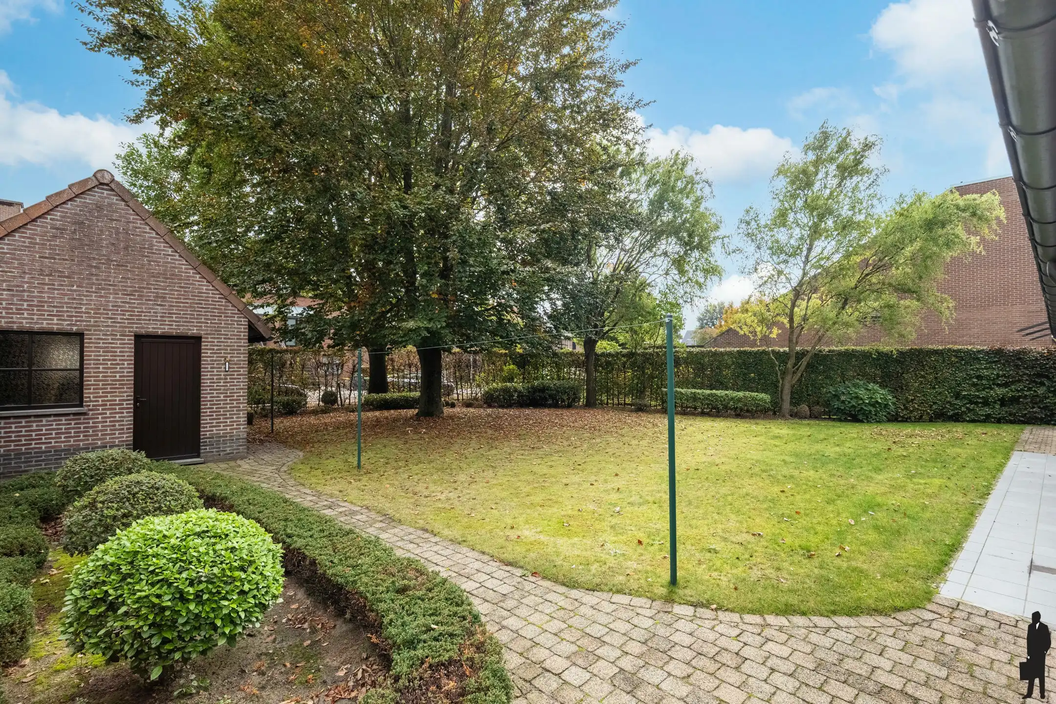 Vrijstaande woning met garage, bijgebouw en ruime zolder foto 26