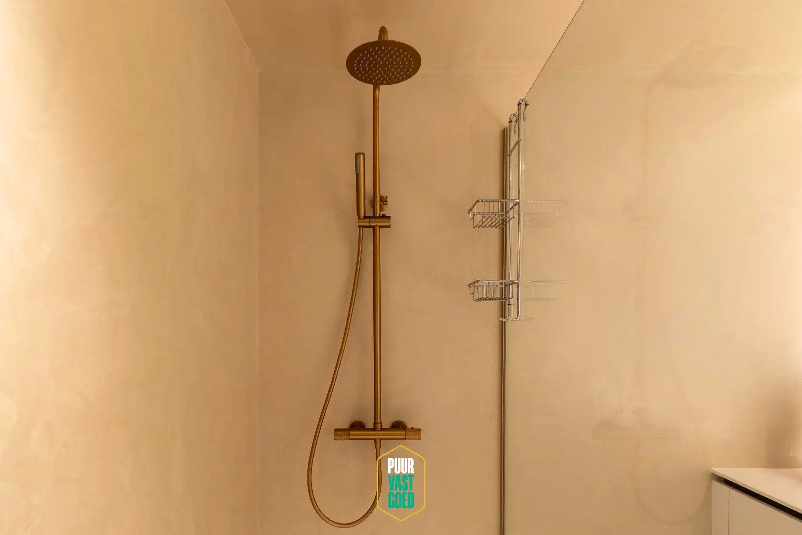 Ruim gerenoveerd en gemeubeld appartement voor tijdelijke verhuur foto 13