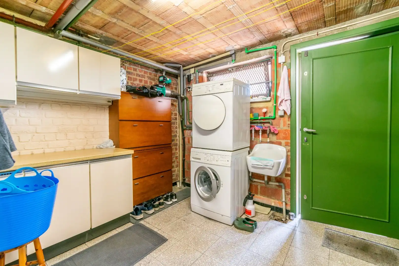 Een perfect onderhouden, degelijke bel-étage te Lot! foto 23