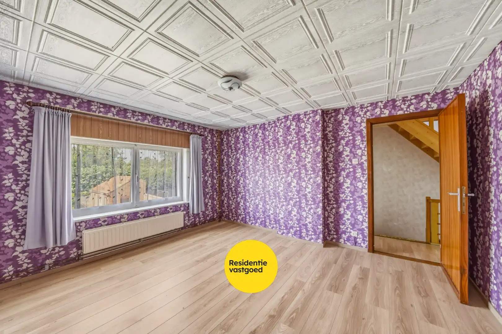 Ruime halfopen woning met 4 slaapkamers, tuin en garage foto 15