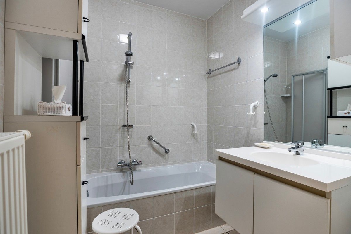 Schitterend gelegen appartement met twee slaapkamers te koop in Koksijde! foto 12