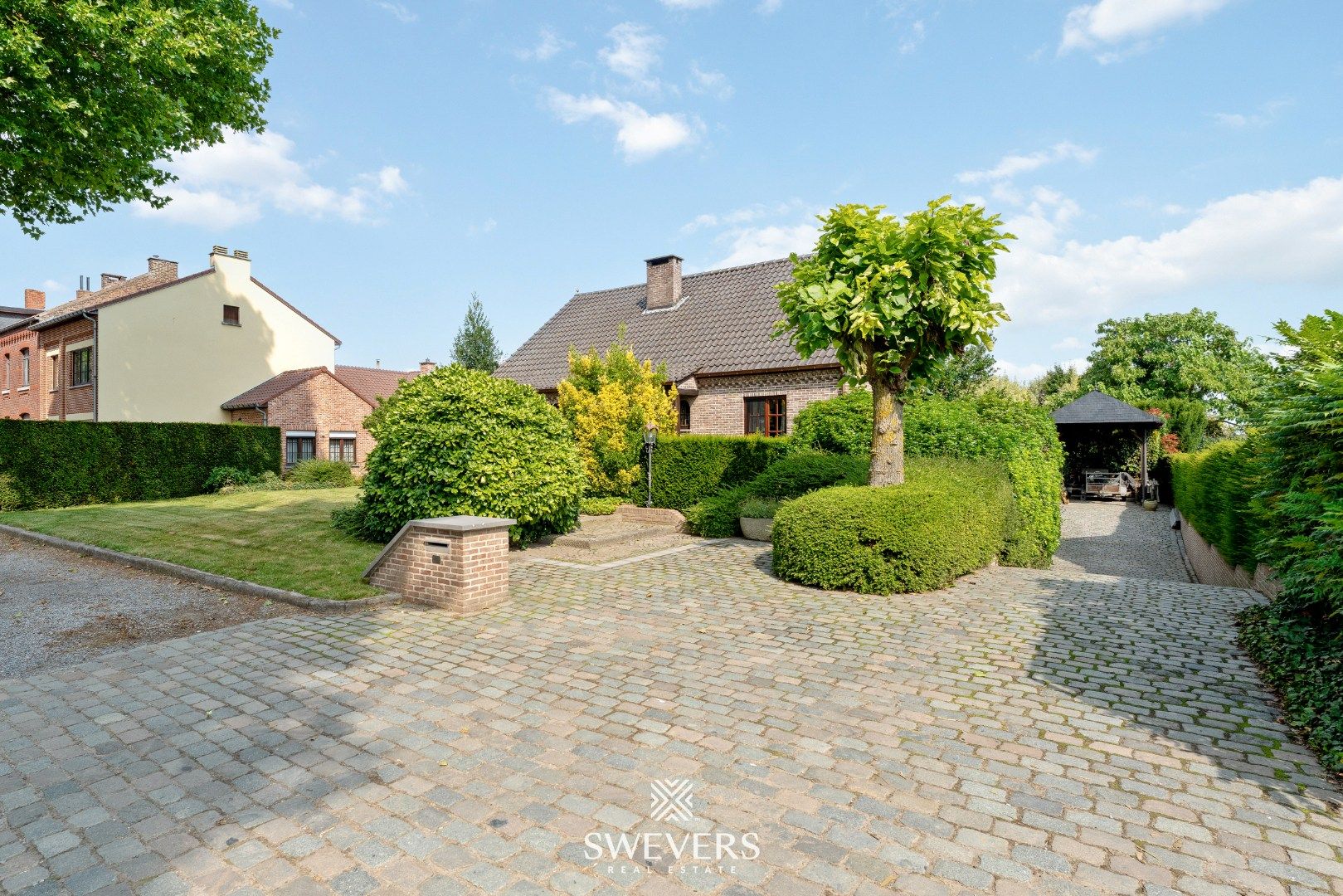 Ruime woning ( 345 m2 ) met 4 SLPK op prachtig perceel van 21a50ca foto 41