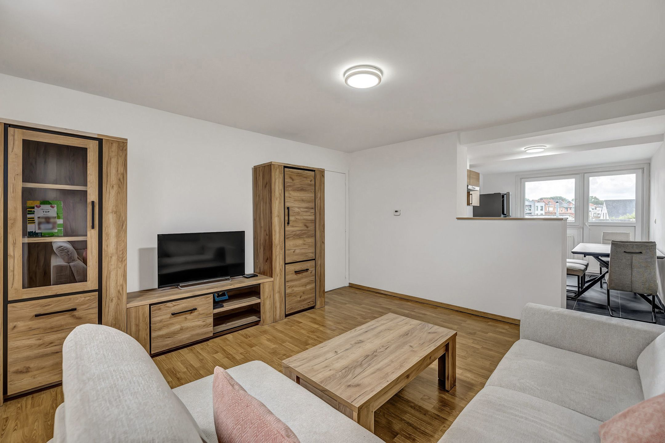 Instapklaar appartement nabij centrum Aalst foto 2