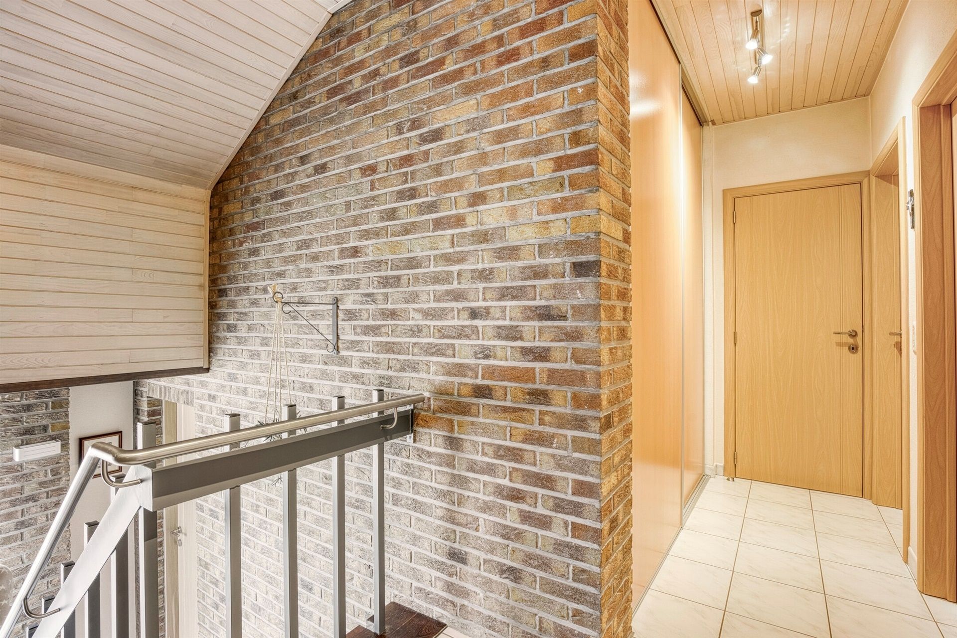 Rustiggelegen, zeer welonderhouden woning met gunstige EPC-score B! foto 18
