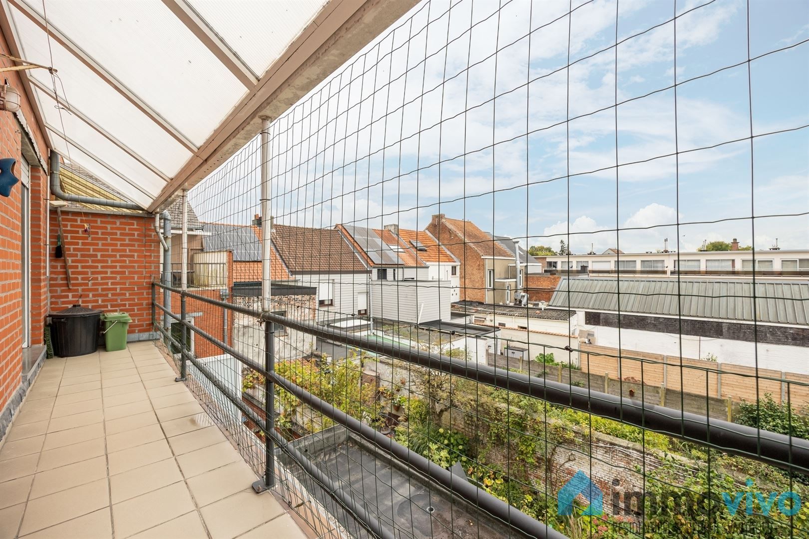 Ruim appartement met 2 slaapkamers en terras. foto 15