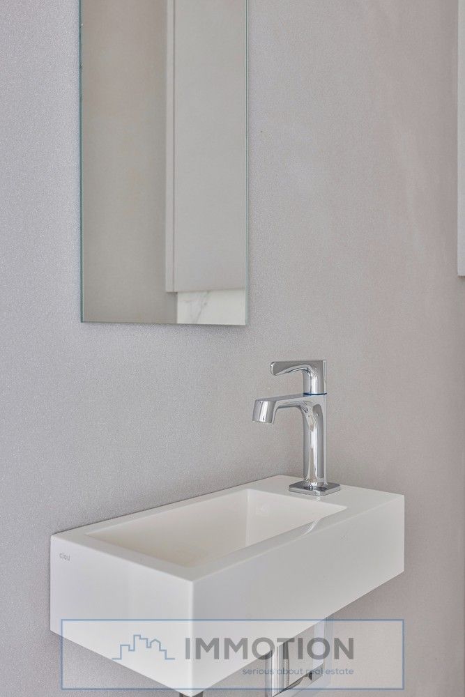 Exclusief appartement met 2 slaapkamers en garage foto 5