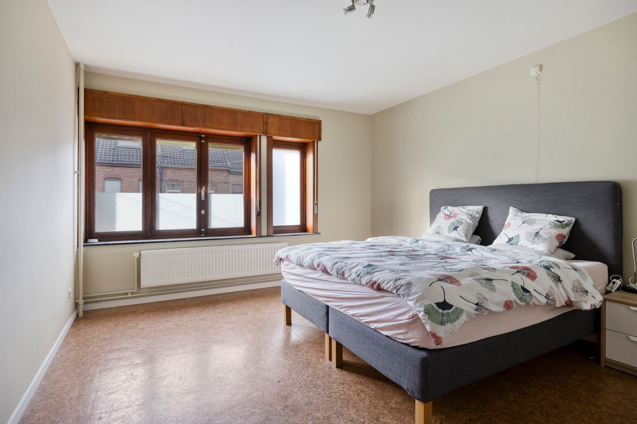 Ruime rijwoning op uitstekende locatie  foto 10