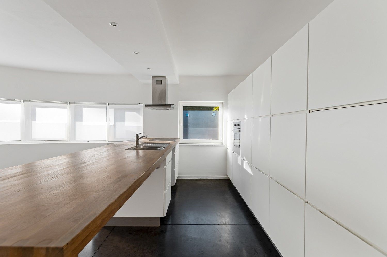 Gelijkvloers appartement + garage met 2 slpk + terras ! foto 9