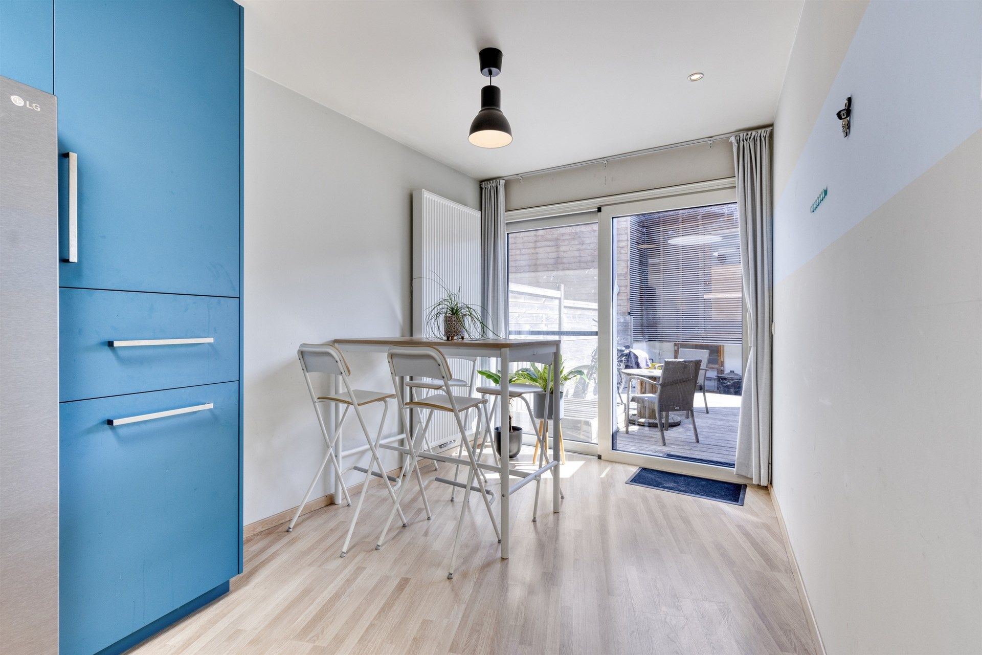 Charmante, energiezuinige woning in hartje Wetteren! foto 6