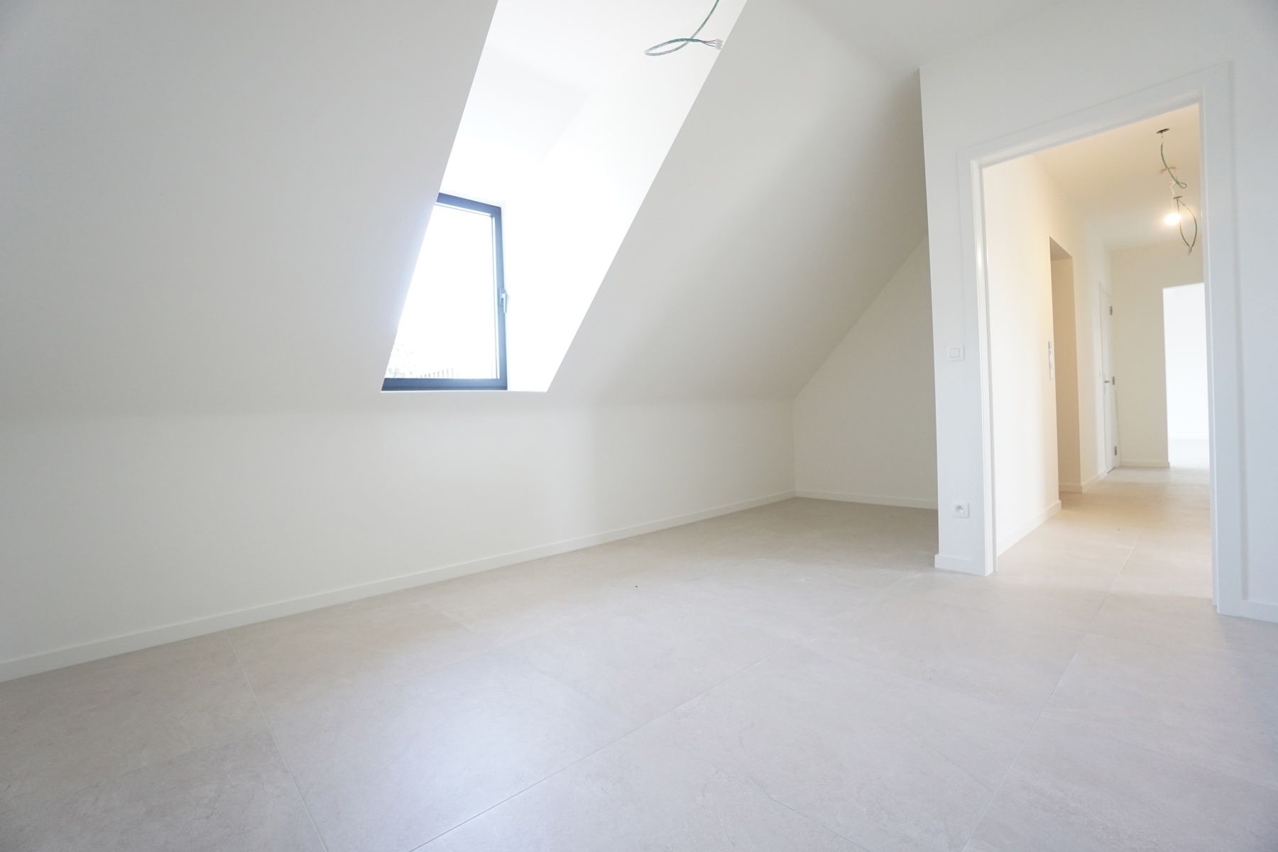 Ruim nieuw app. met 2 slpk. en groot terras op toplocatie! foto 9