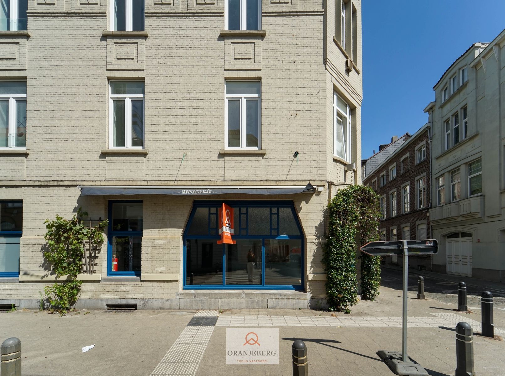 Horecavergund hoekpand met mooie visibiliteit in Papegaaistraat foto 2