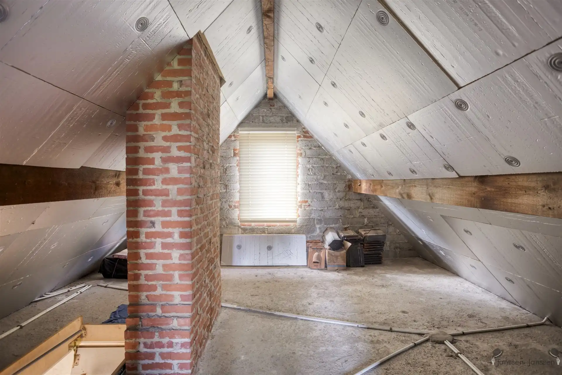 Rustig gelegen woning met prachtig uitzicht foto 16