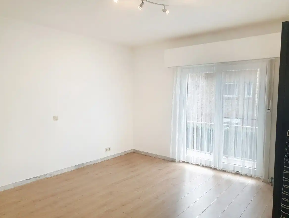 MODERN 2 SLAAPKAMER APPARTEMENT OP WANDELAFSTAND VAN STRAND EN CENTRUM foto 4