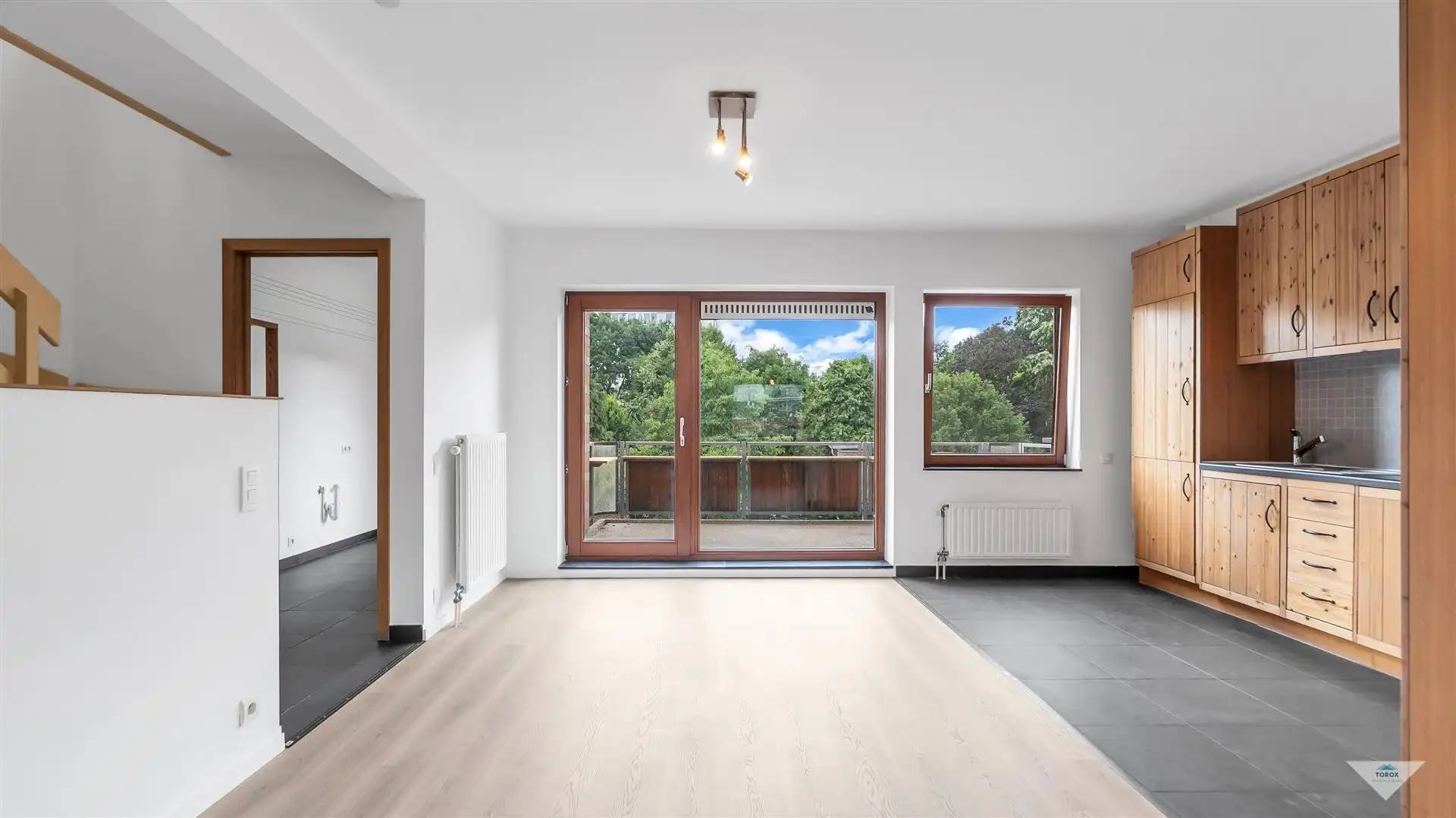Instapklaar duplexappartement met garagebox op toplocatie! foto 4