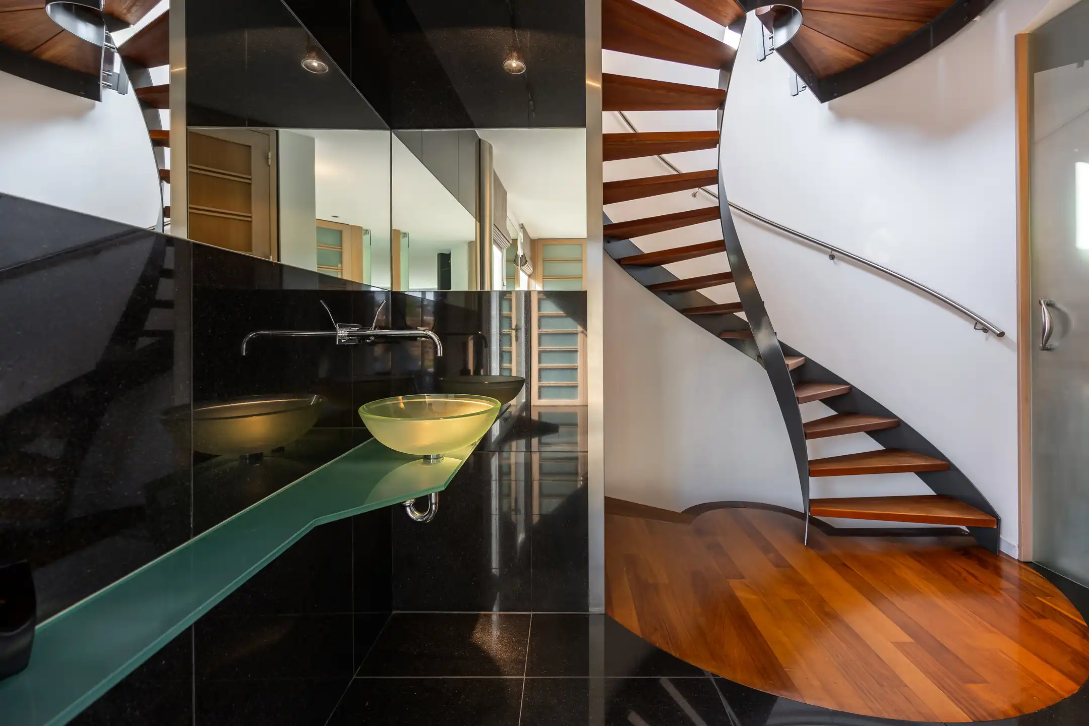 Prachtige architectenvilla op toplocatie te Mortsel foto 14