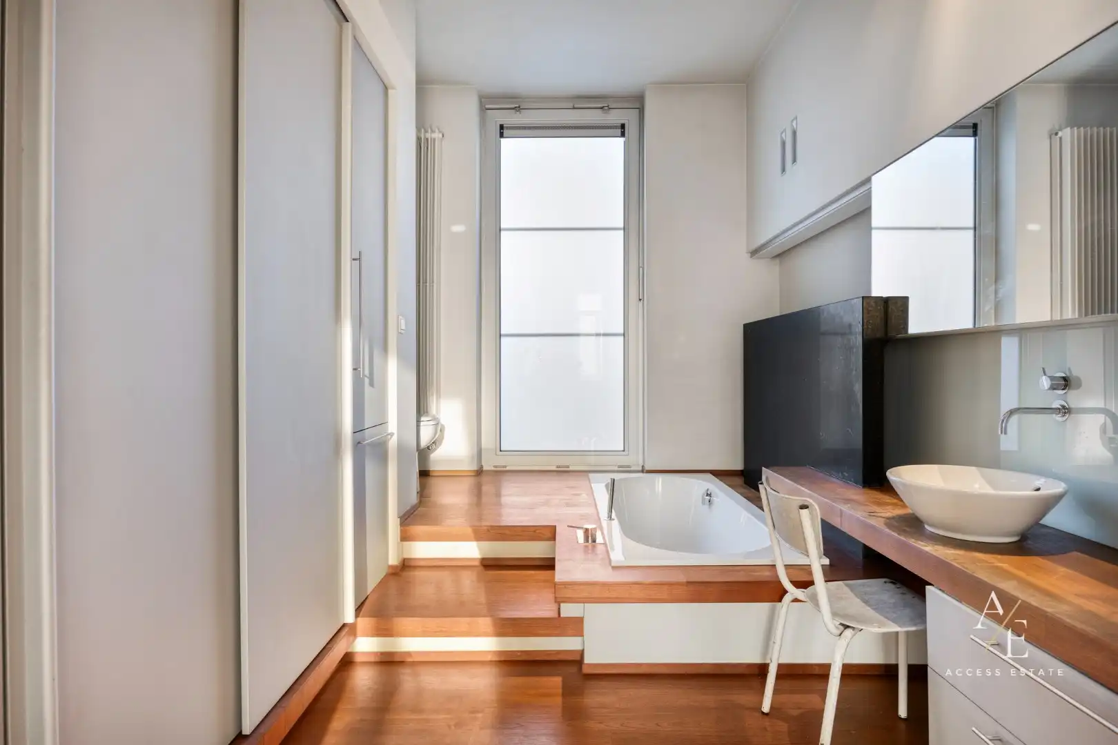 Karaktervol herenhuis met praktijkruimte en 275 m² bewoonbare oppervlakte foto 6