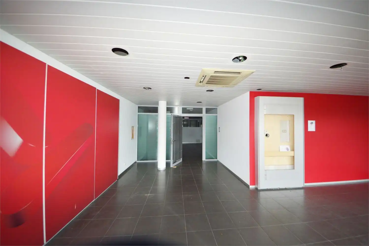 MODERN COMMERCIEEL GELIJKVLOERS 400 M2 OPTIONELE PARKING foto 21