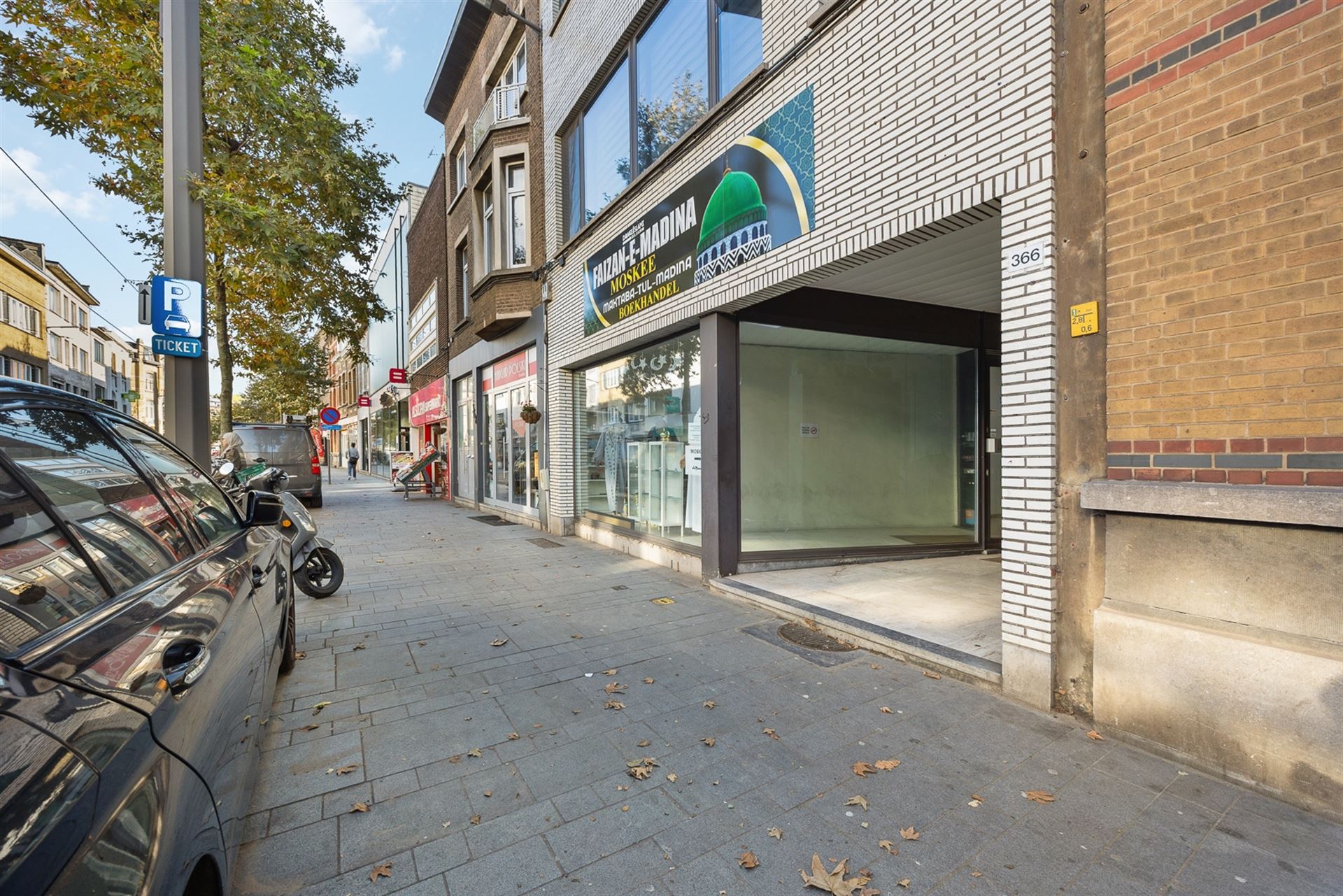 Handelsruimte met magazijn van 330 m2 foto 14