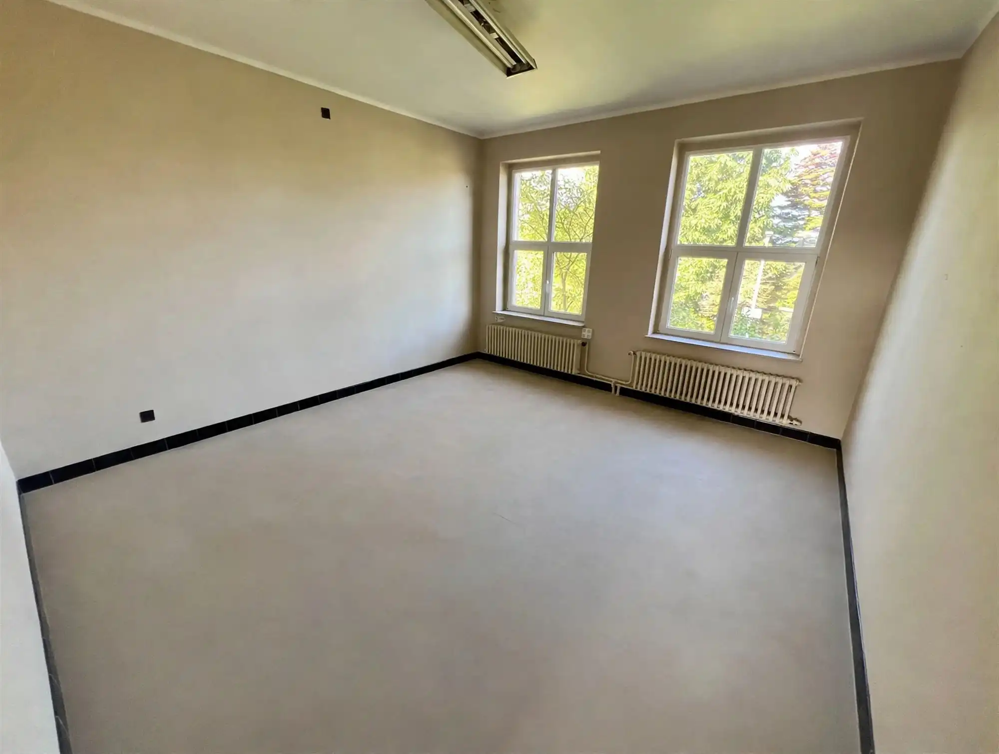 Karaktervolle woning op 907 m² en renovatiepotentieel foto 18