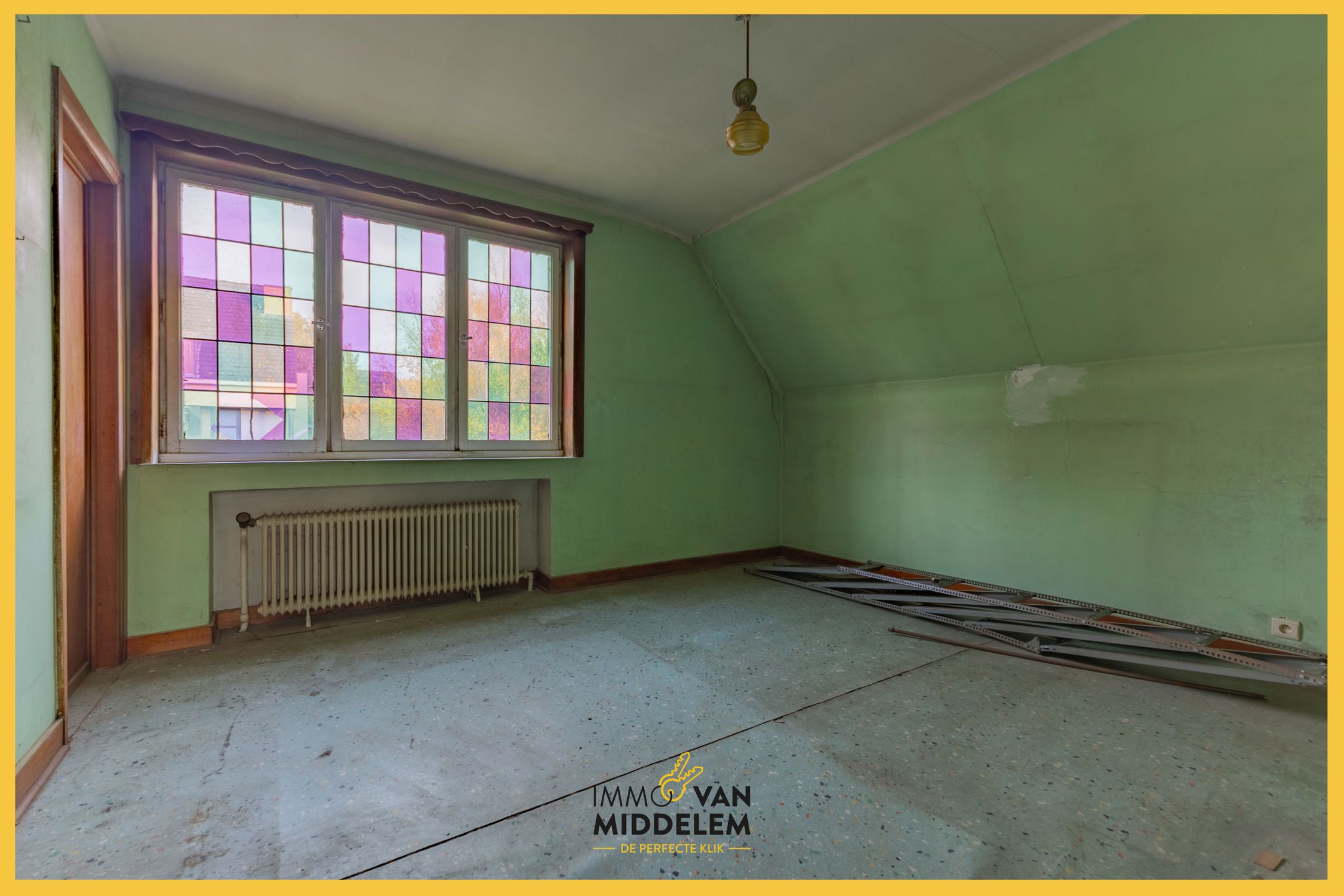 RUSTIG GELEGEN TE RENOVEREN WONING MET PRACHTIG UITZICHT foto 14