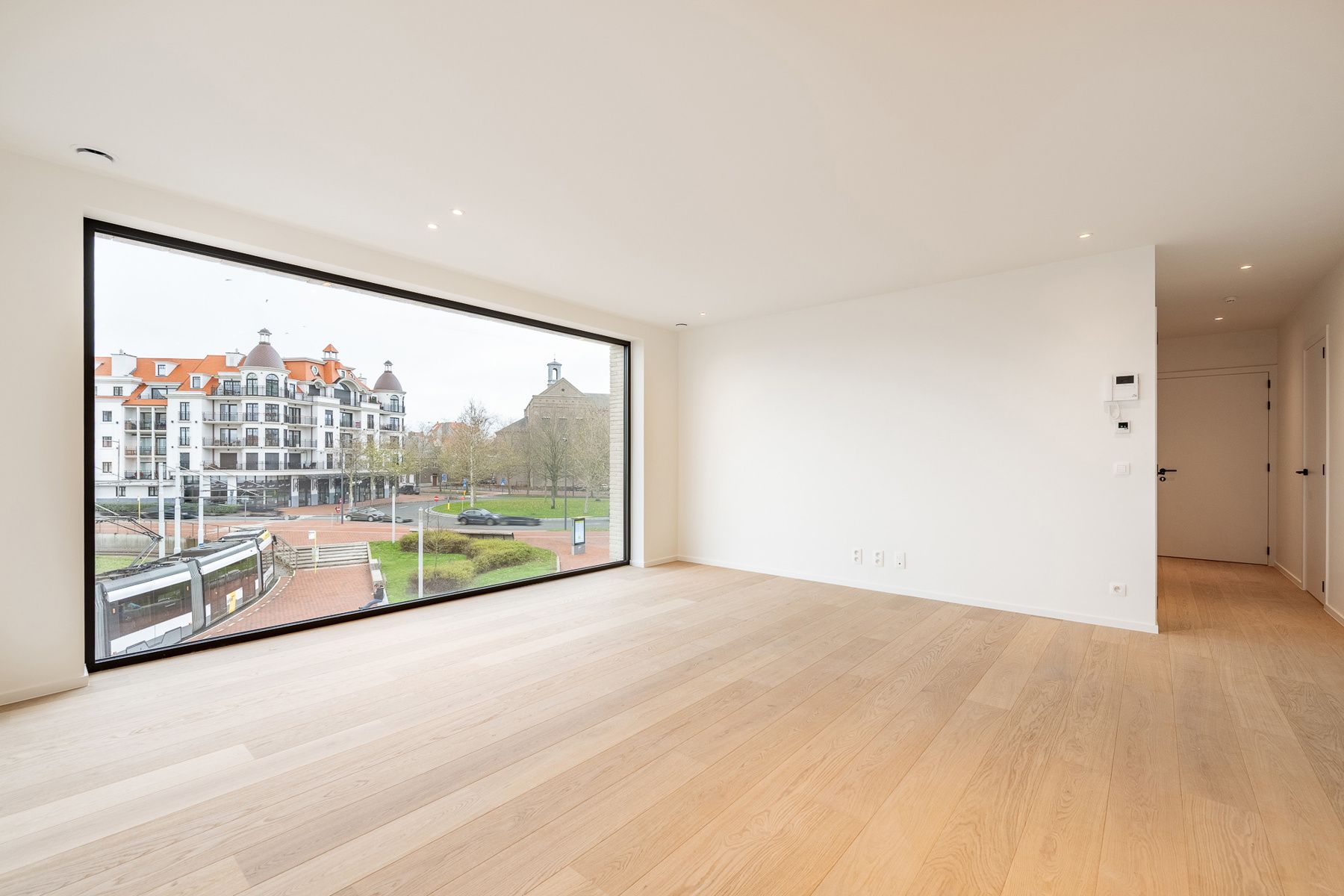 Stijlvol nieuwbouwappartement met centrale ligging in Knokke foto {{pictureIndex}}