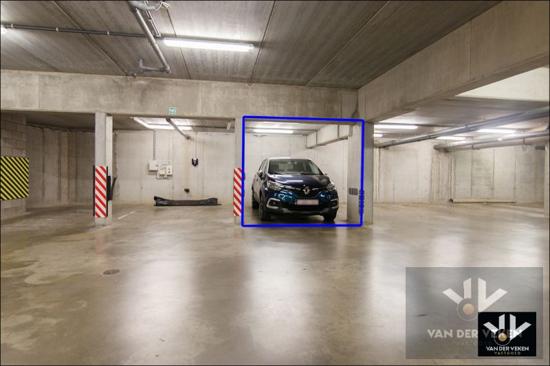 Ruim appartement met overdekt terras op gunstige locatie in Hasselt foto 19