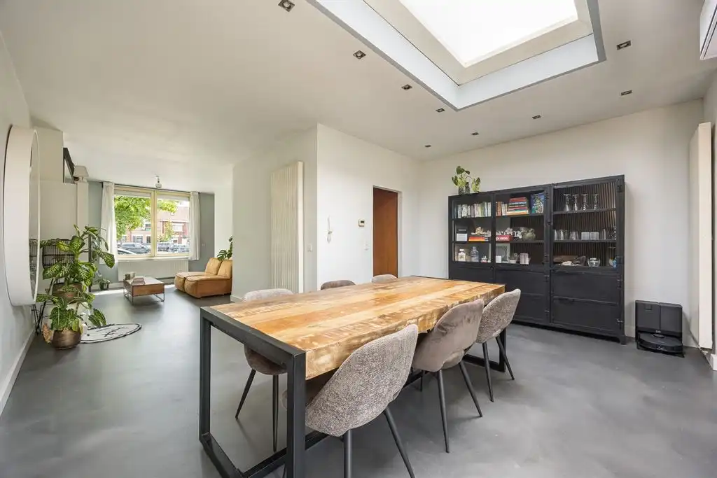 Instapklare woning met zonnige tuin dichtbij Rivierenhof foto 8