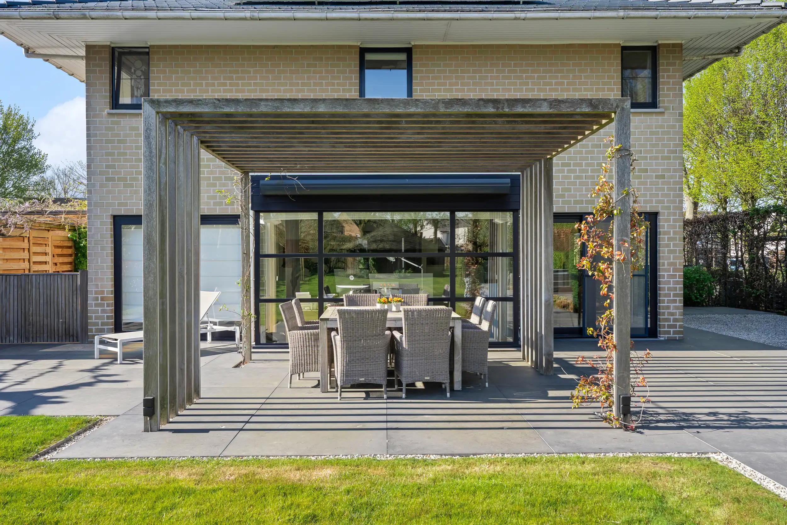 Villa te koop met vier slaapkamers nabij centrum Waregem foto 11