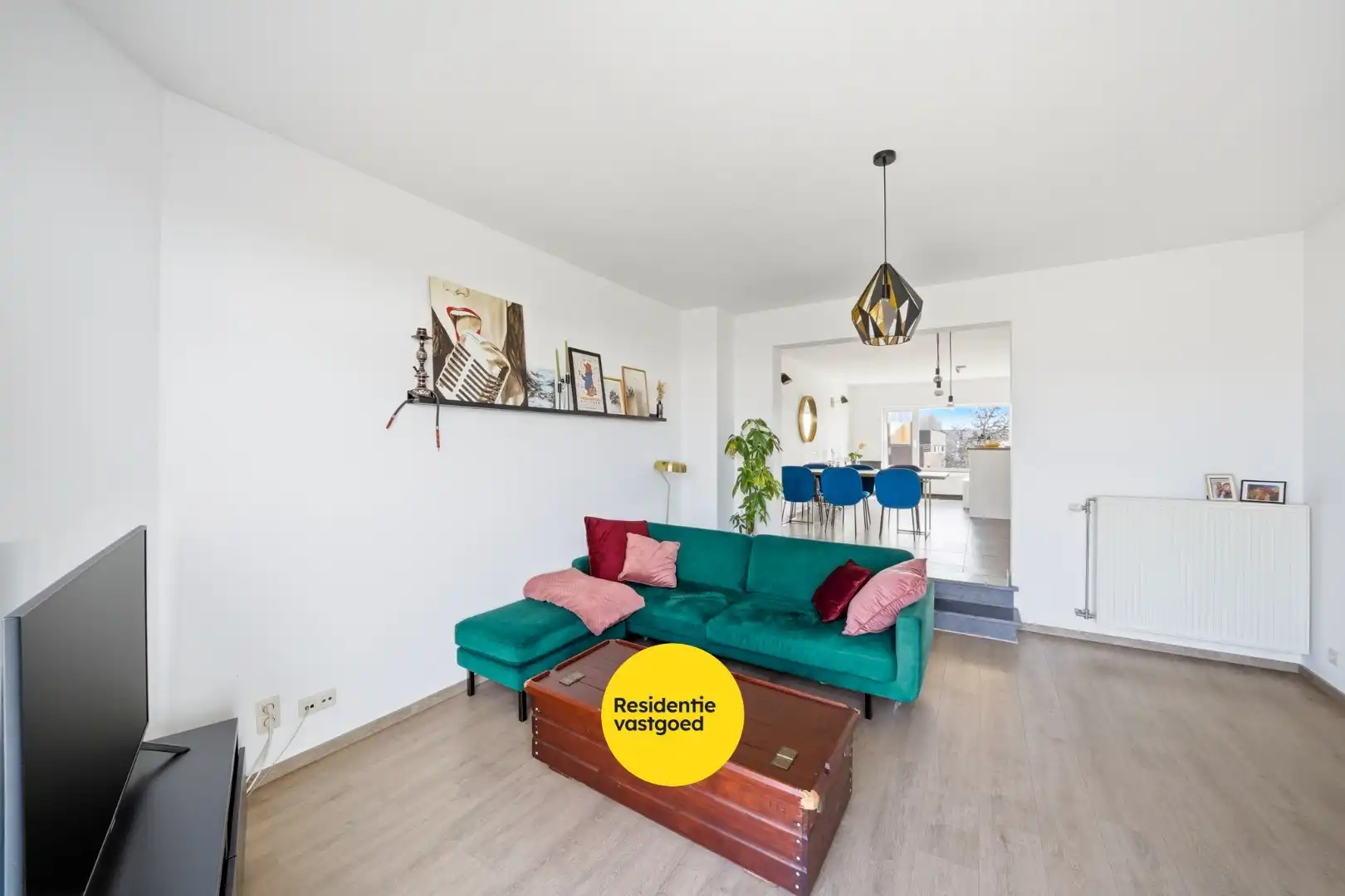 Instapklare woning met zicht op de vaart in Oudenburg foto 10