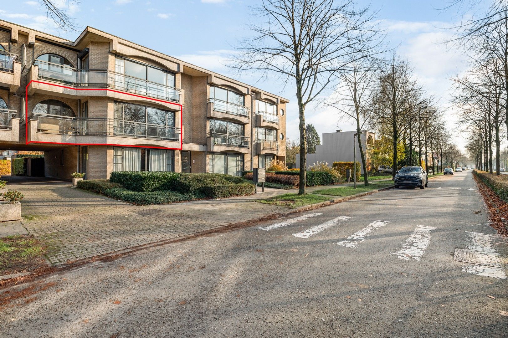 Verzorgd ruim appartement op toplocatie in Brasschaat foto {{pictureIndex}}