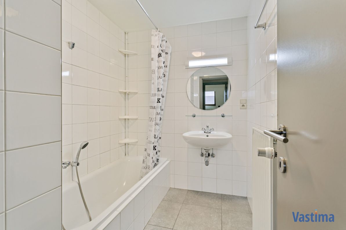 Instapklaar appartement met dubbel verdiep nabij centrum Aalst foto 7