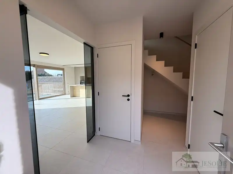 Ruime duplex met 2 slaapkamers foto 3