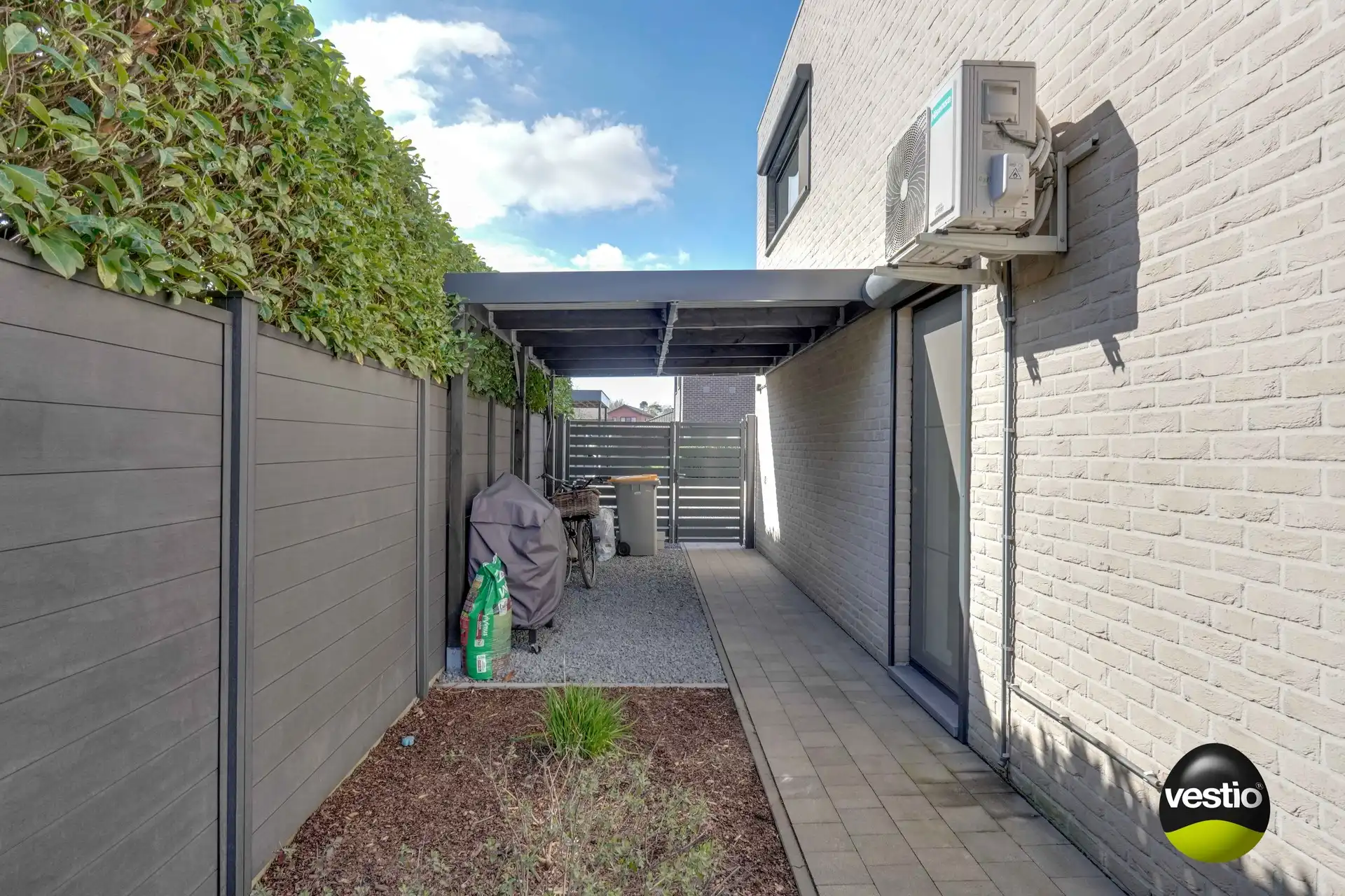 ENERGIEZUINIGE WONING MET 4 SLAAPKAMERS IN DOODLOPENDE STRAAT foto 29