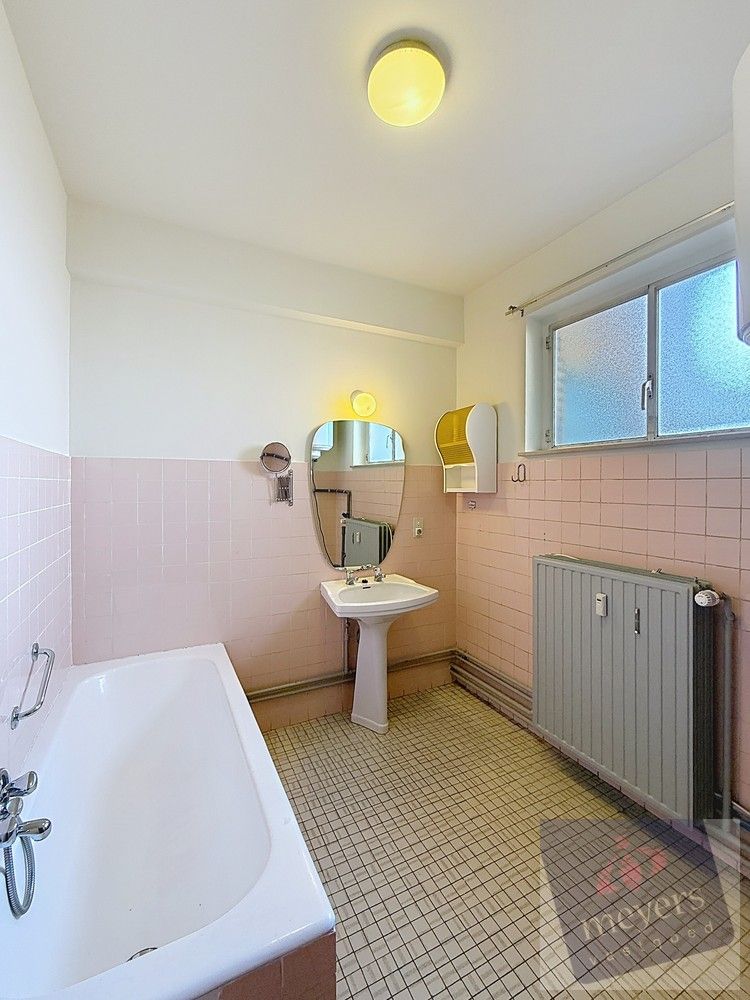 Ruim en lichtrijk appartement met 3 slaapkamers in hartje Hasselt foto 15