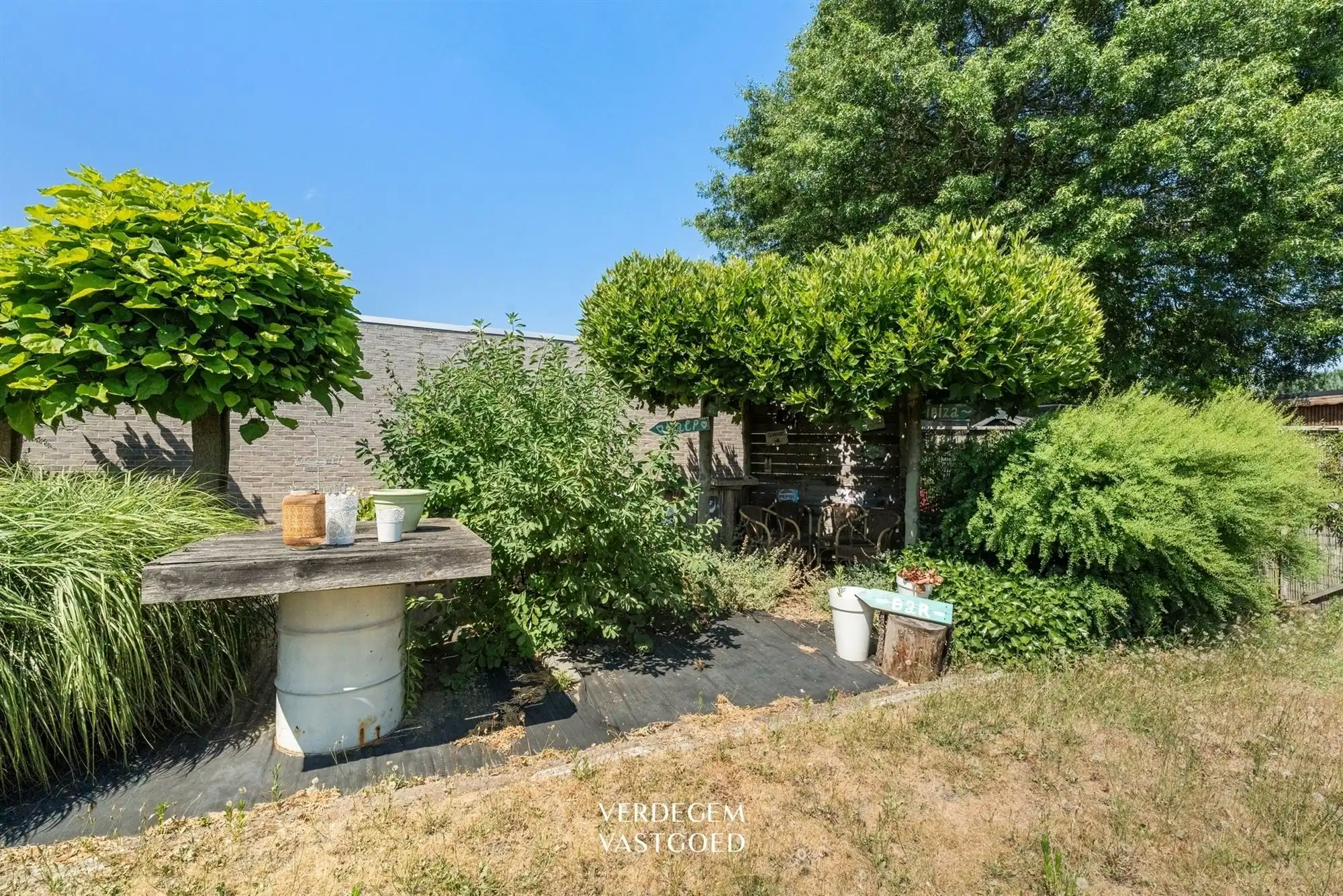 Te renoveren bungalow of projectpotentieel voor nieuwbouw woningen op een perceel van 1.175m² foto 21