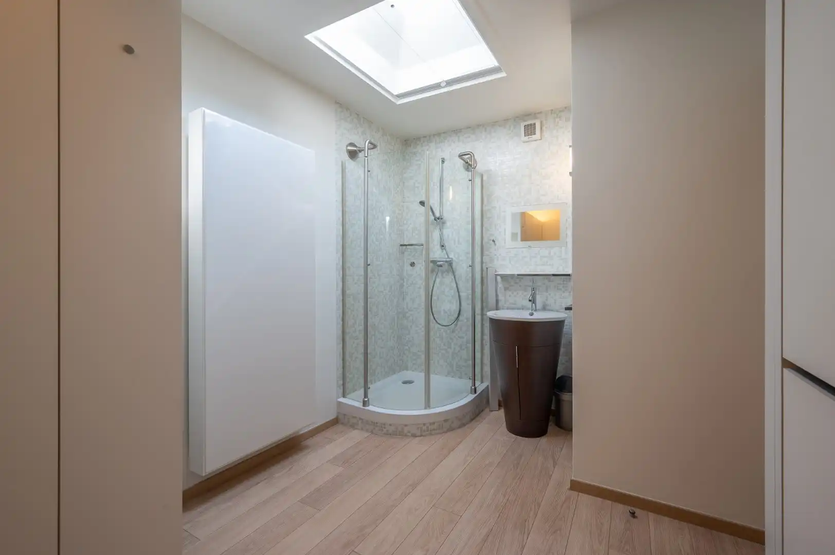 Appartement met magnifiek zeezicht op een 10de verdiepping gelegen in Duinbergen. foto 12