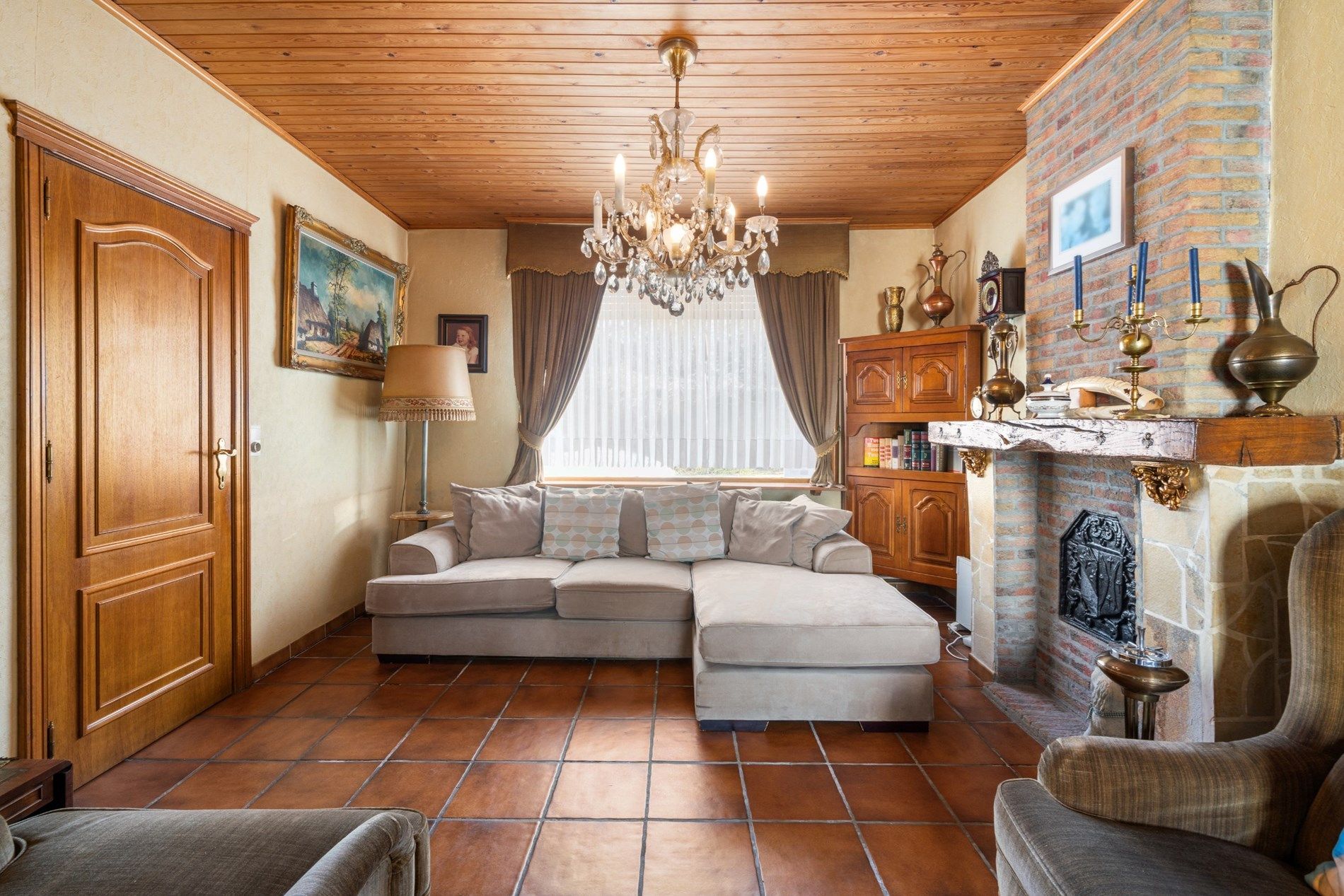 Hoekwoning met veel potentieel te Zwankendamme foto 6