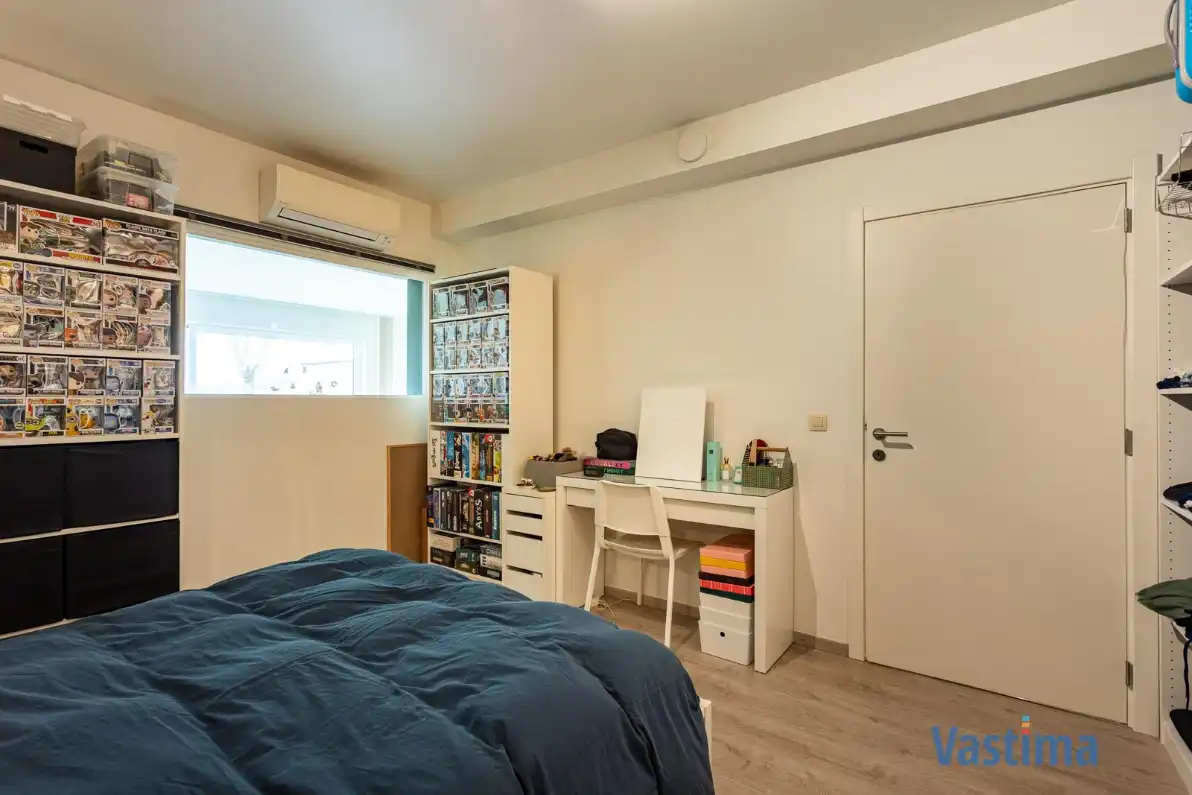 Instapklaar appartement met royaal terras en staanplaats foto 14