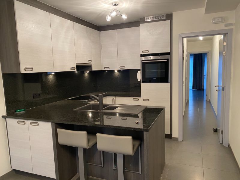 Gelijkvloers appartement met voor- en achtertuin en garage foto 8