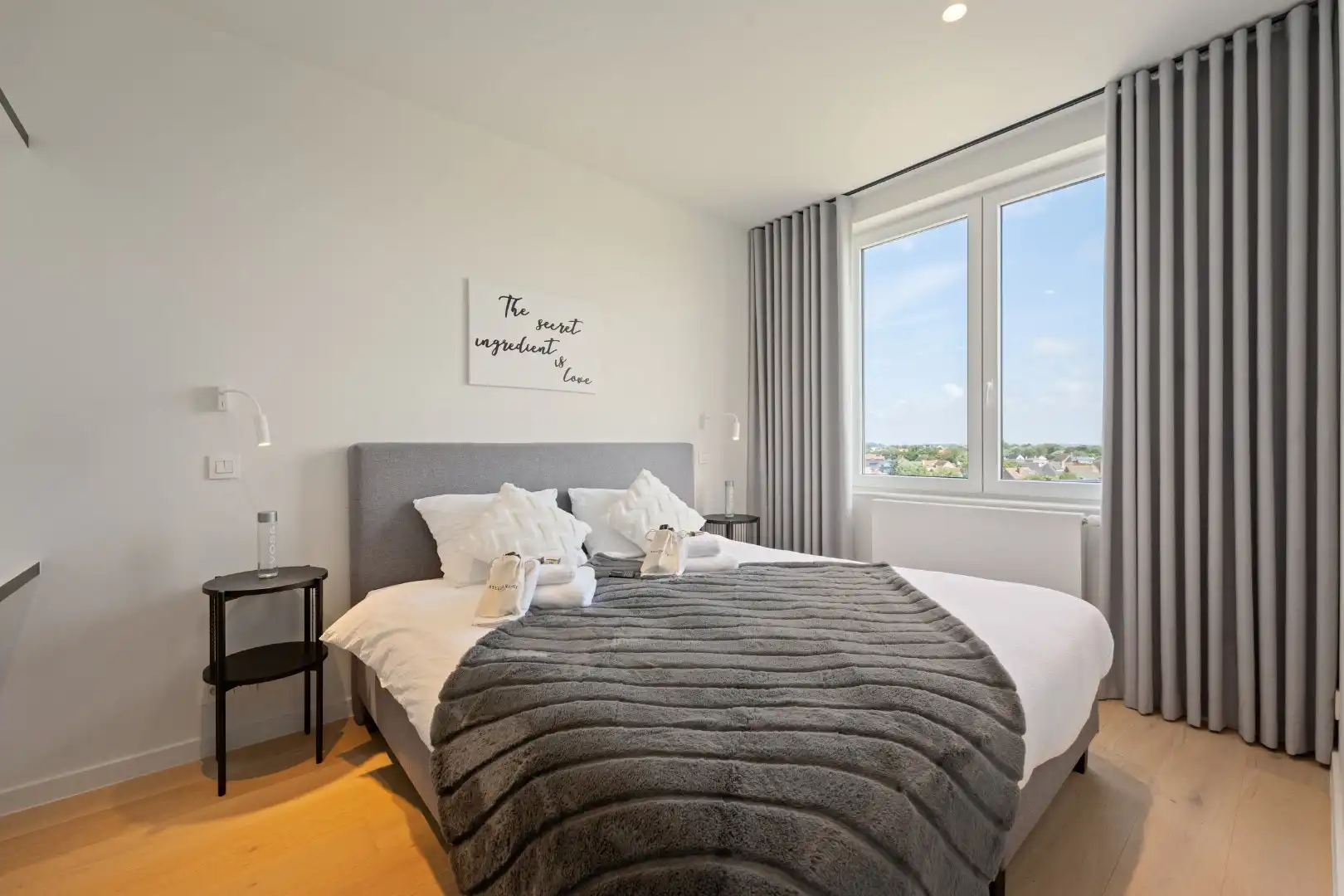 Instapklaar gemeubeld 2-slaapkamerappartement met zeezicht en duinenzicht te Bredene  foto 10