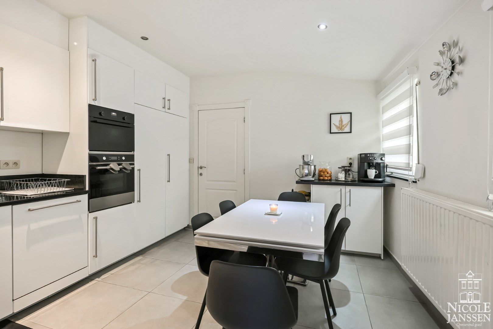 Gerenoveerde gezinswoning  foto 20